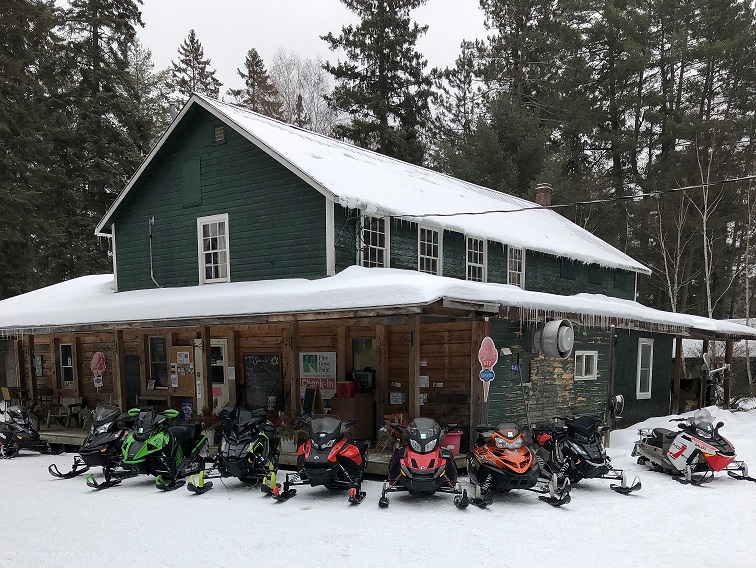 Tips for Riding Ontario's Bon Echo Loop Snowmobile Tour